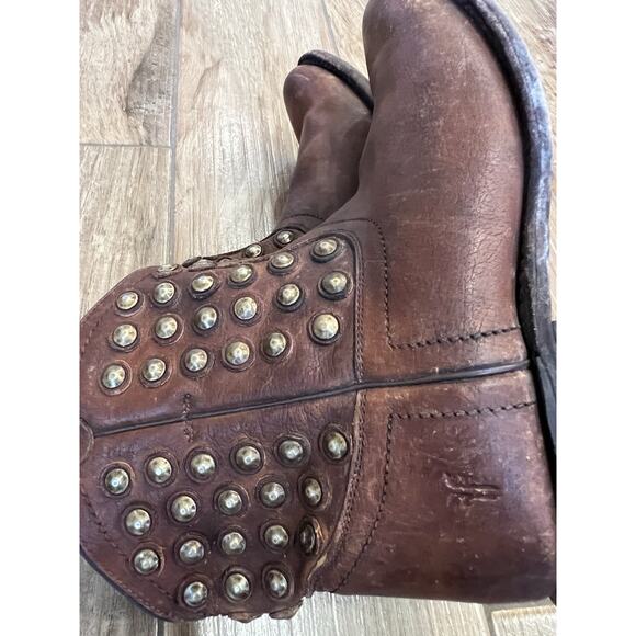 Frye Wyatt Cognac Disc Studded Moto Distressed Brown Boots Size 8B - Picture 6 of 10